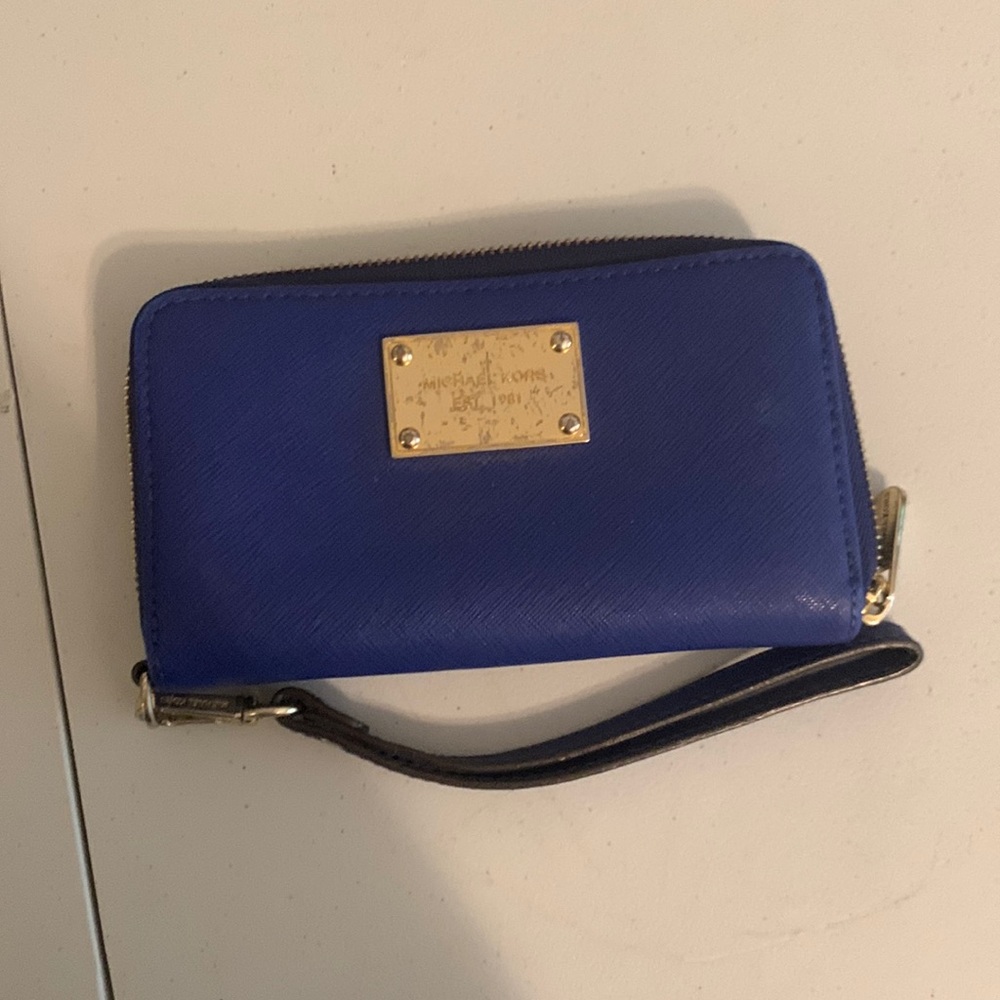 Michael Kors wristlet wallet